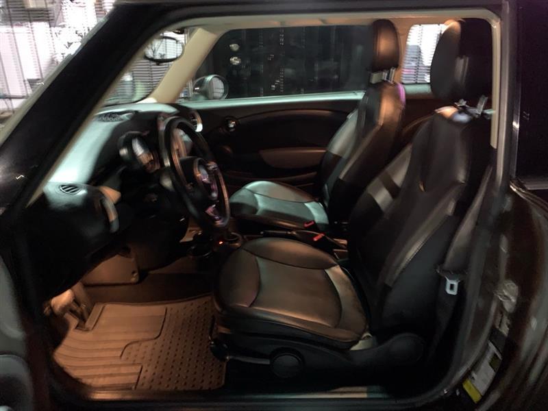 MINI Cooper Base 2012