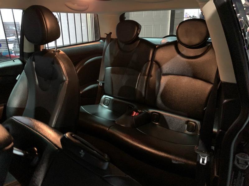 MINI Cooper Base 2012