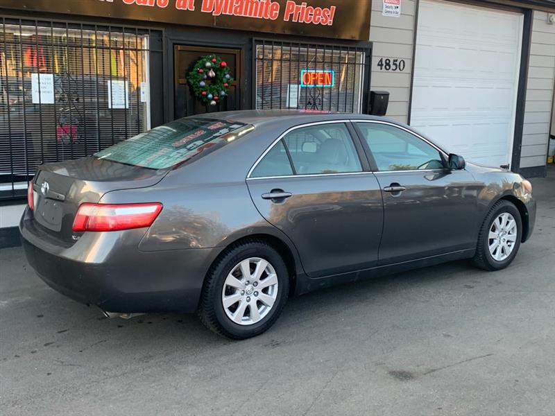 Toyota Camry LE V6 2007