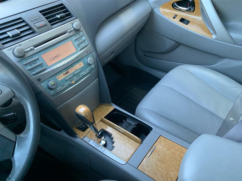 Toyota Camry LE V6 2007