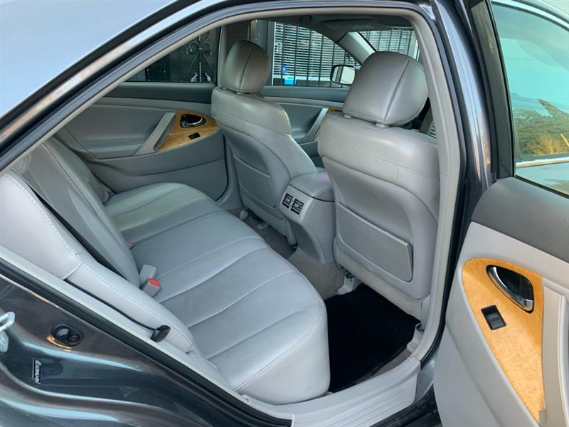 Toyota Camry LE V6 2007
