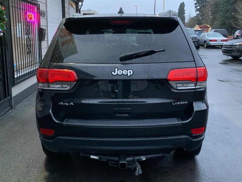 Jeep Grand Cherokee Laredo 4WD 2016