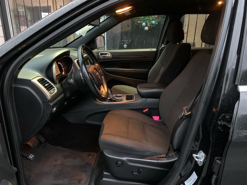 Jeep Grand Cherokee Laredo 4WD 2016