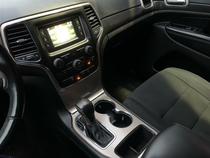 Jeep Grand Cherokee Laredo 4WD 2016