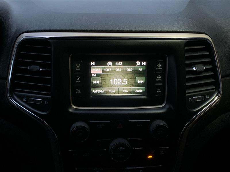 Jeep Grand Cherokee Laredo 4WD 2016
