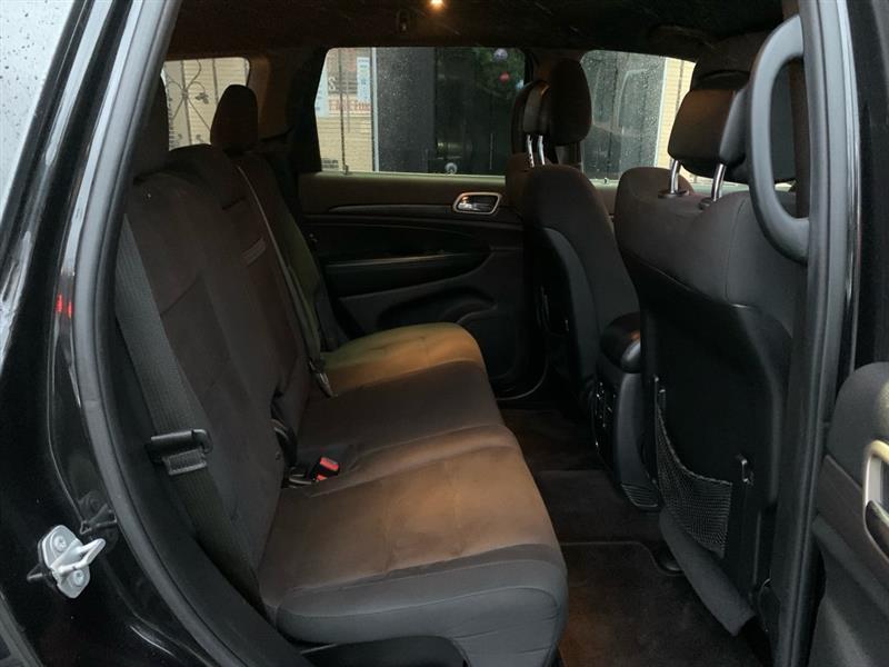 Jeep Grand Cherokee Laredo 4WD 2016