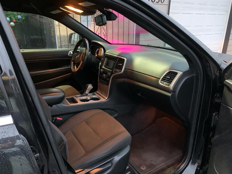 Jeep Grand Cherokee Laredo 4WD 2016