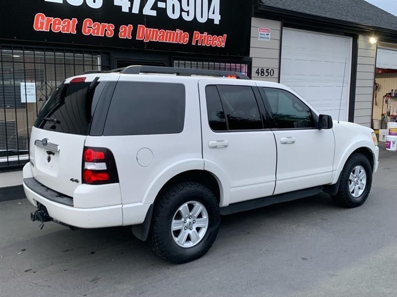 Ford Explorer XLT 4.0L 4WD 2010