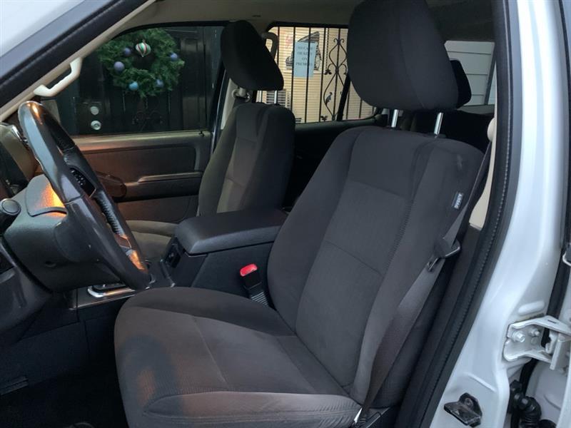 Ford Explorer XLT 4.0L 4WD 2010