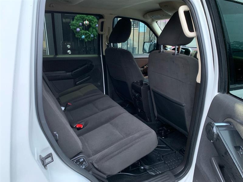 Ford Explorer XLT 4.0L 4WD 2010