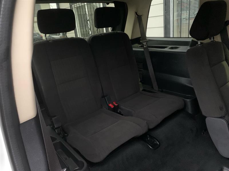 Ford Explorer XLT 4.0L 4WD 2010