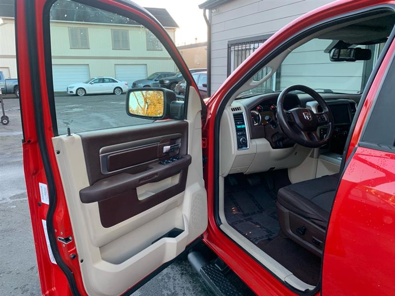 RAM 1500 SLT Quad Cab 2WD 2014