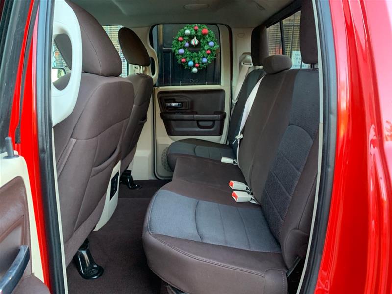 RAM 1500 SLT Quad Cab 2WD 2014