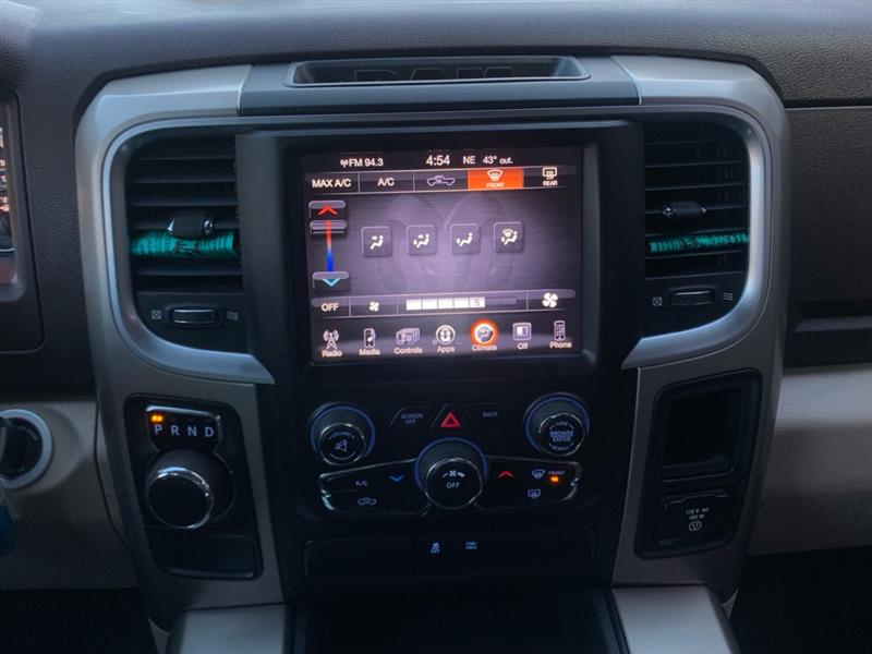 RAM 1500 SLT Quad Cab 2WD 2014