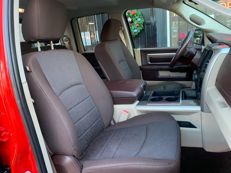 RAM 1500 SLT Quad Cab 2WD 2014