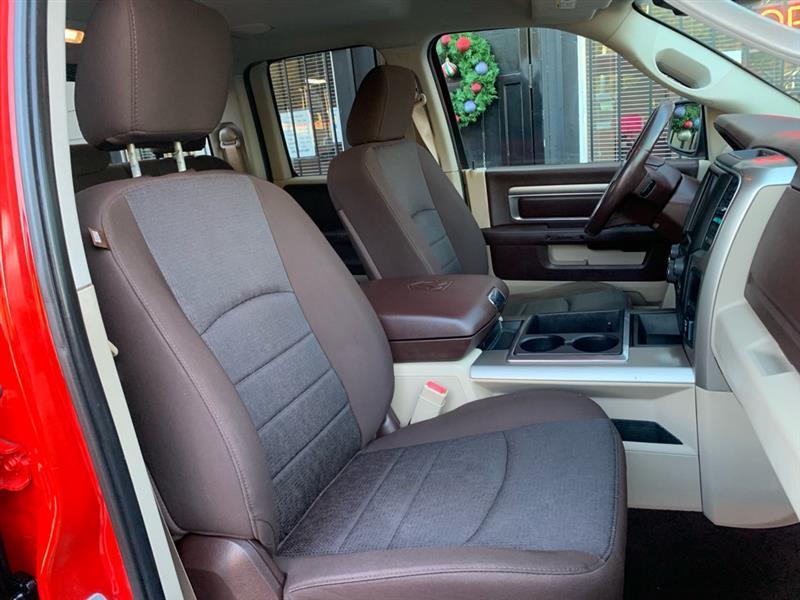 RAM 1500 SLT Quad Cab 2WD 2014