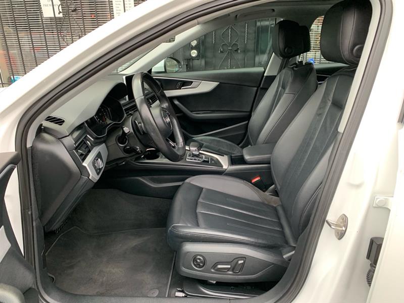 Audi A4 2.0T Premium quattro Sedan 2017