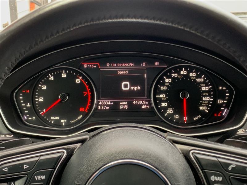 Audi A4 2.0T Premium quattro Sedan 2017