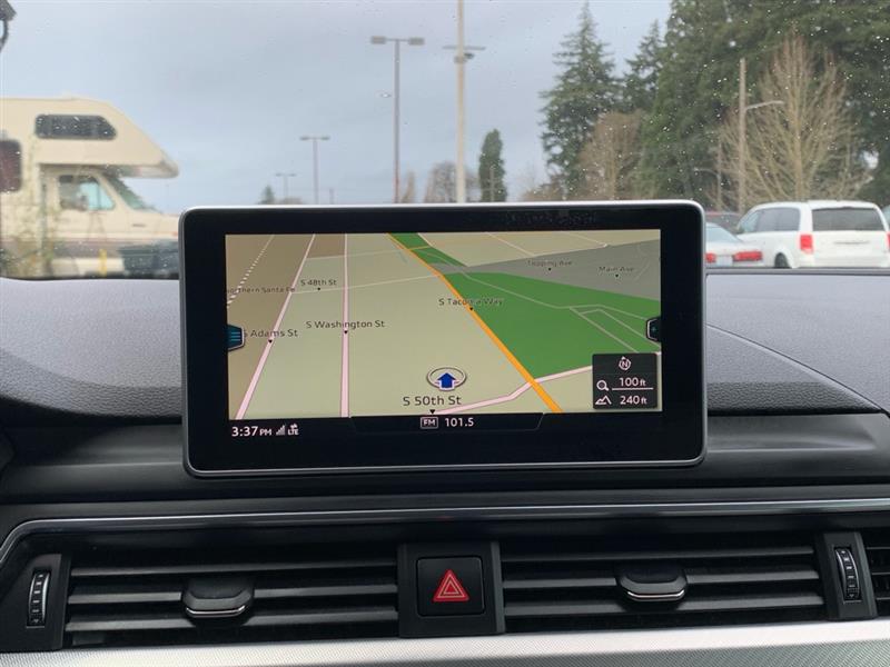 Audi A4 2.0T Premium quattro Sedan 2017