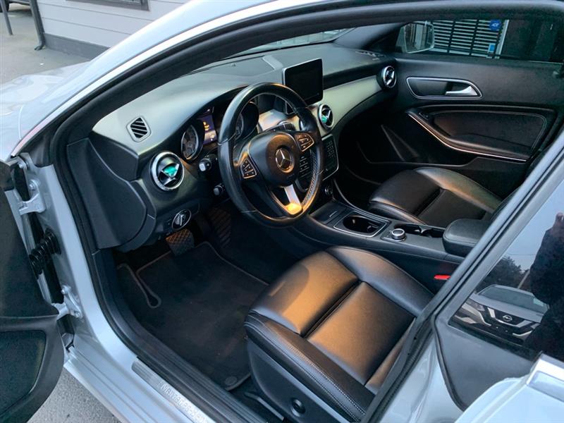 Mercedes-Benz CLA  2016