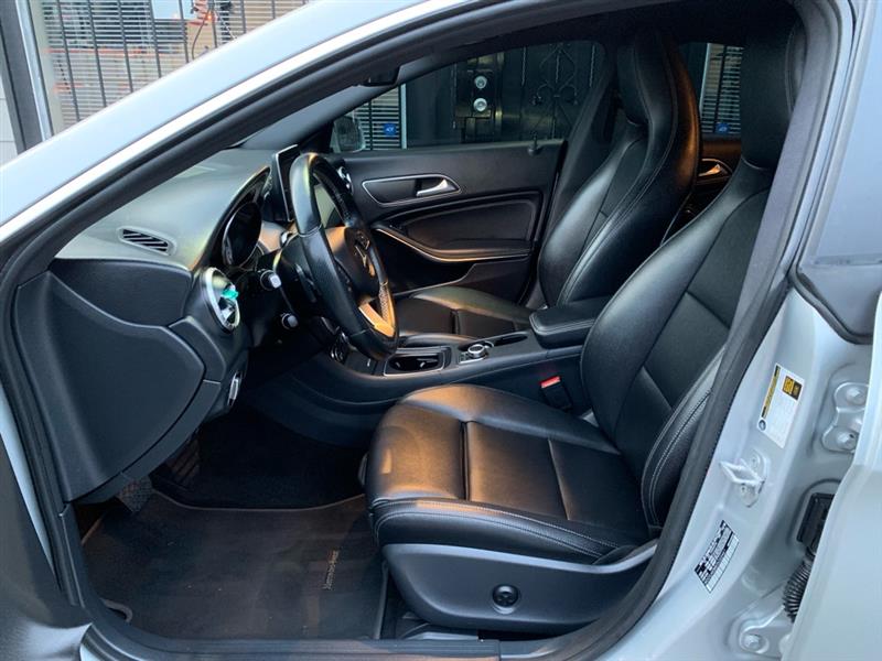 Mercedes-Benz CLA  2016