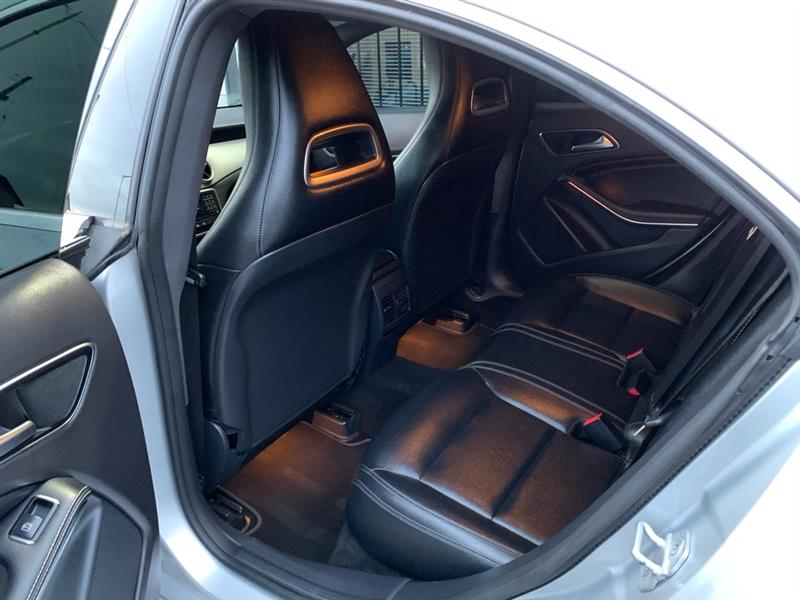 Mercedes-Benz CLA  2016