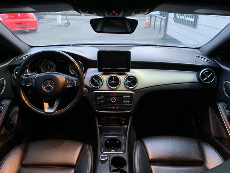 Mercedes-Benz CLA  2016