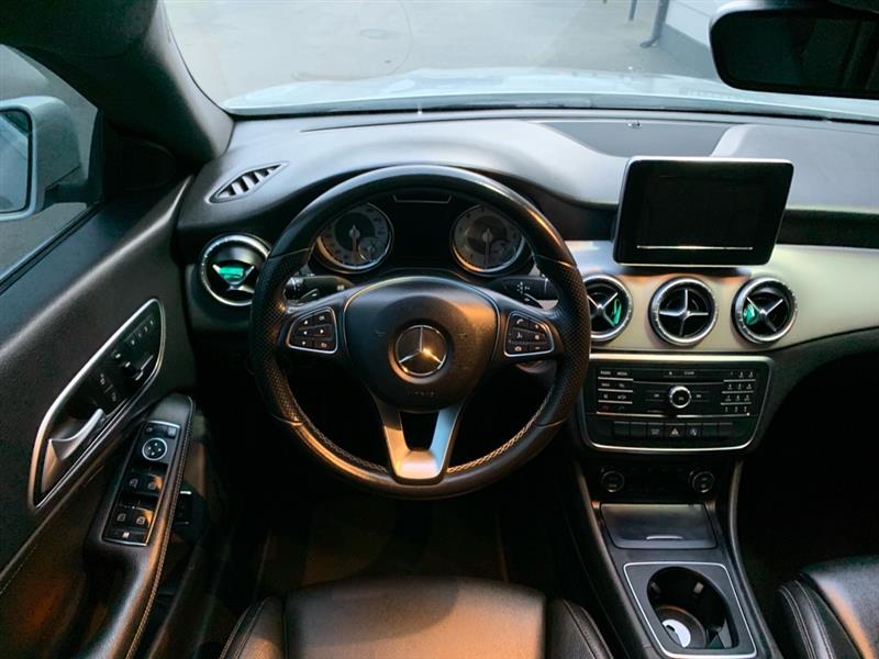 Mercedes-Benz CLA  2016