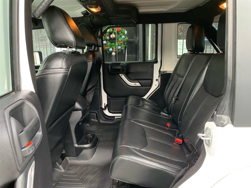 Jeep Wrangler Unlimited Sahara 4WD 2016