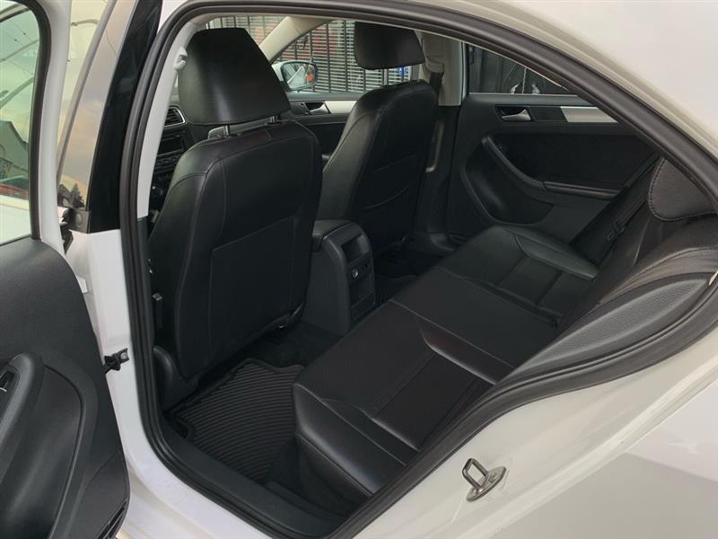 Volkswagen Jetta SE 2014