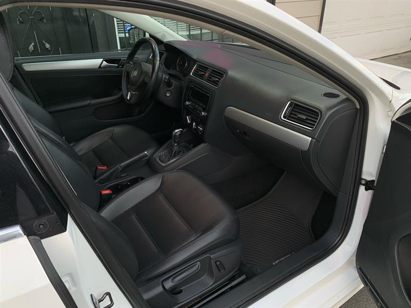 Volkswagen Jetta SE 2014