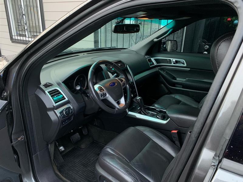 Ford Explorer XLT 4WD 2015