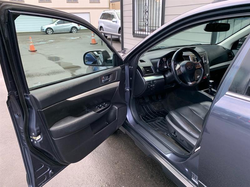 Subaru Outback 2.5i Premium 2014