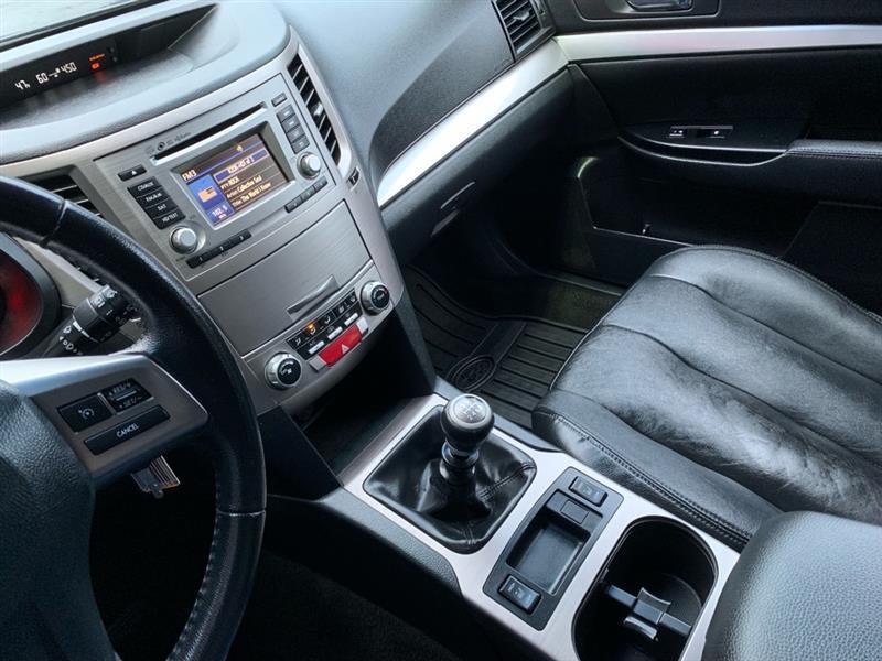 Subaru Outback 2.5i Premium 2014