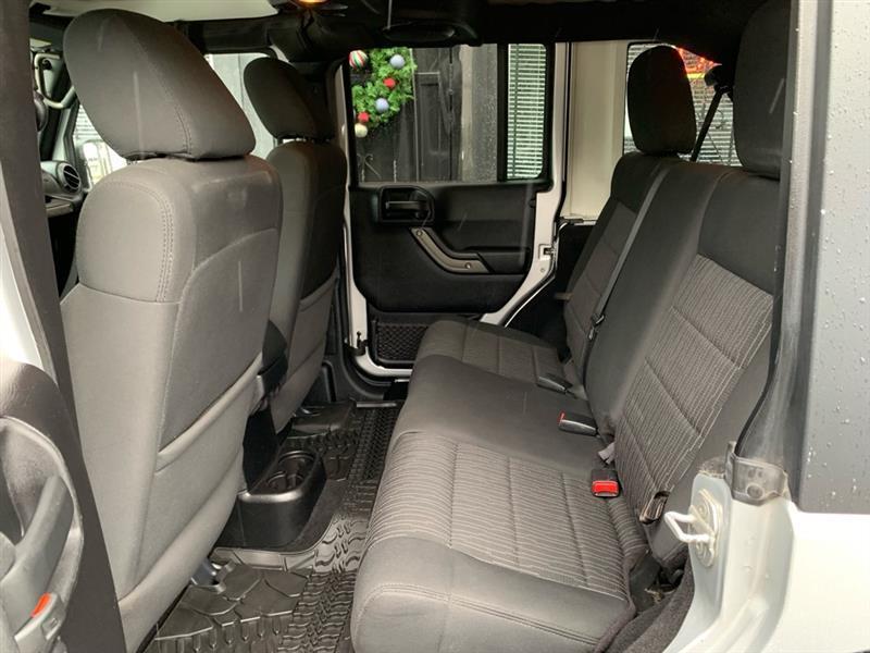 Jeep Wrangler Unlimited Sport 4WD 2012