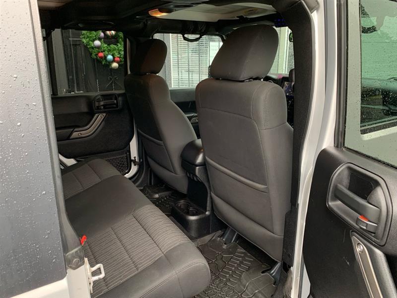 Jeep Wrangler Unlimited Sport 4WD 2012