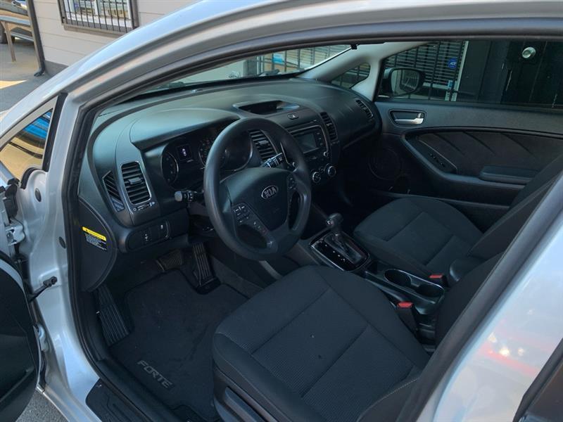 Kia Forte LX 6M 2018