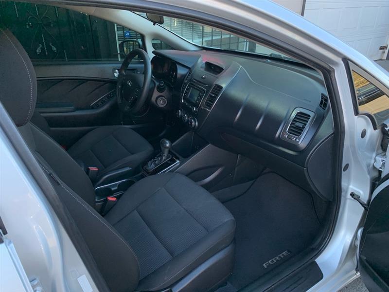 Kia Forte LX 6M 2018
