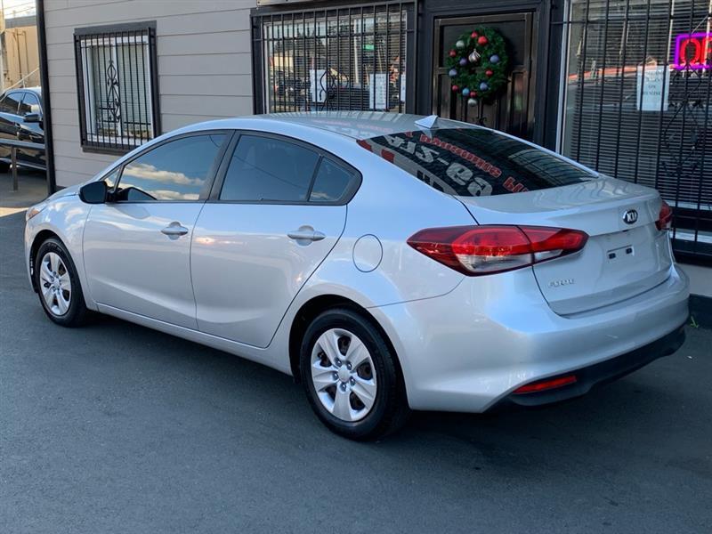 Kia Forte LX 6M 2018