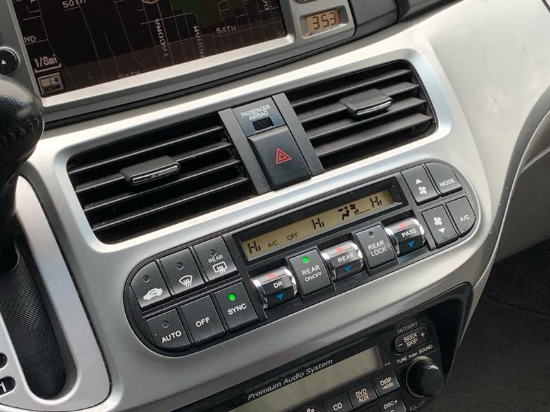 Honda Odyssey Touring 2010