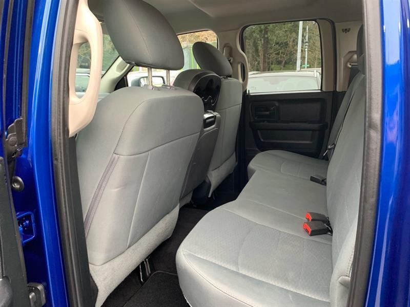 RAM 1500 Tradesman Quad Cab 4WD 2016