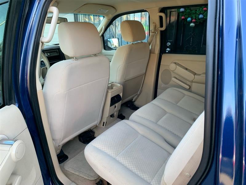 Ford Explorer XLS 4.0L 2WD 2006