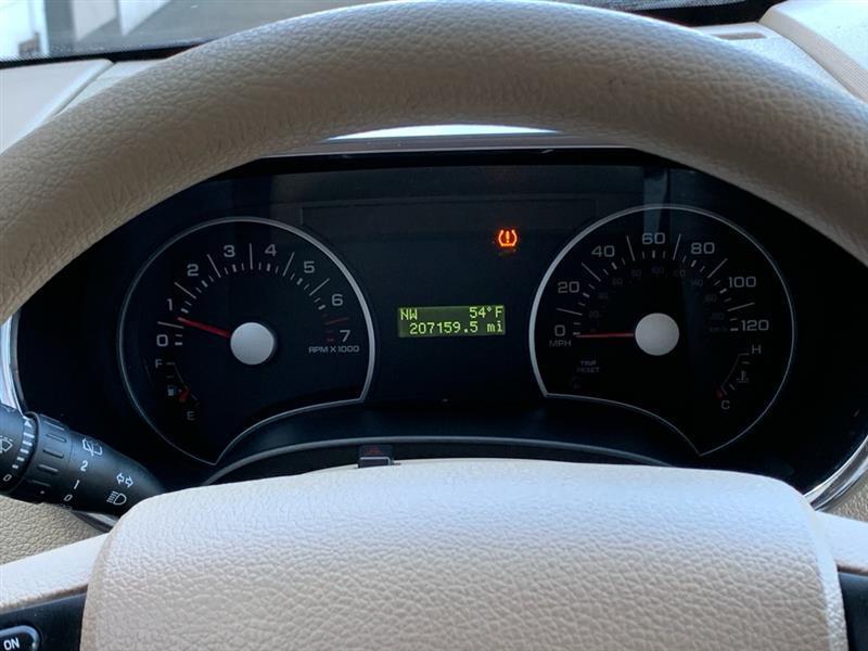 Ford Explorer XLS 4.0L 2WD 2006