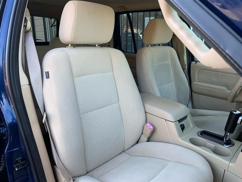Ford Explorer XLS 4.0L 2WD 2006