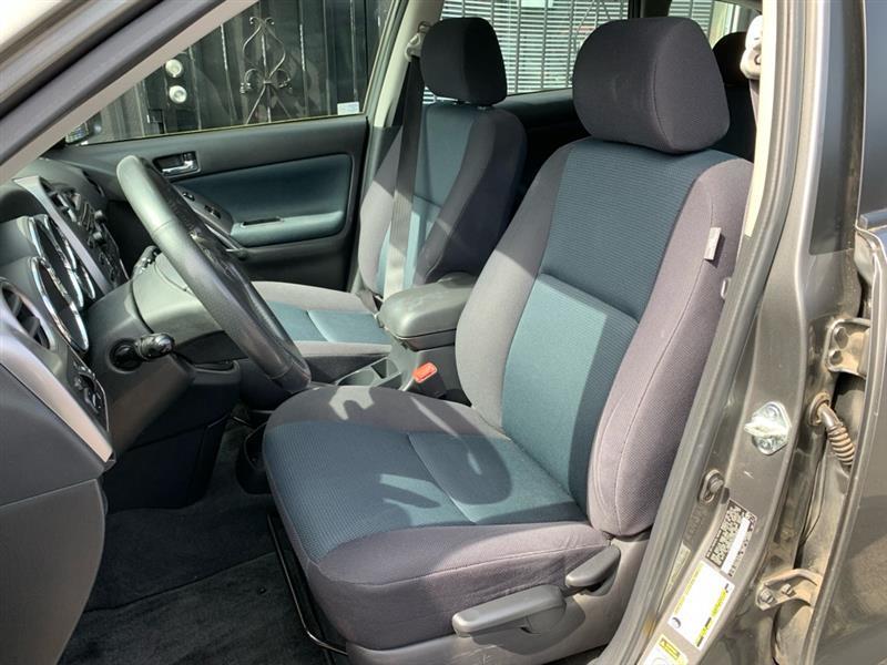 Toyota Matrix XR 2WD 2005
