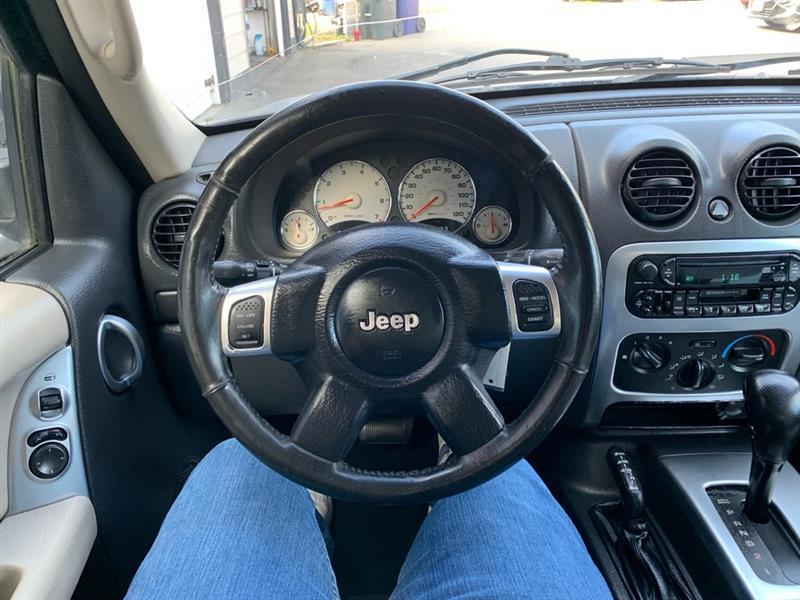 Jeep Liberty Limited 4WD 2003