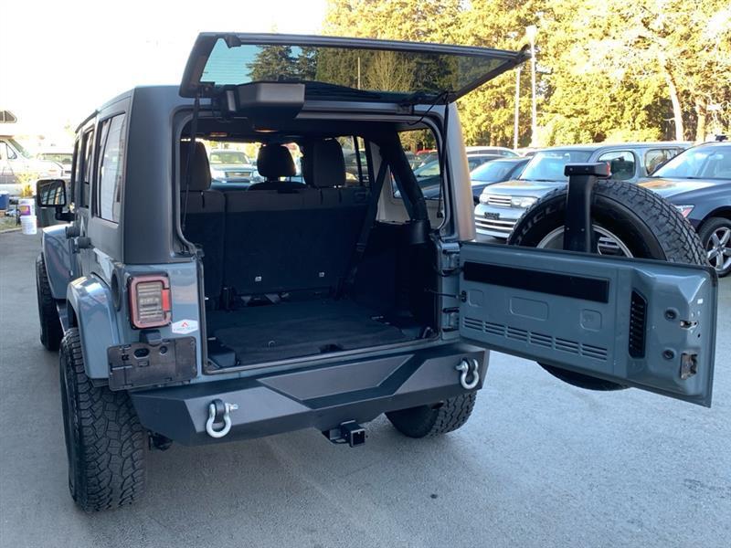 Jeep Wrangler Unlimited Sahara 4WD 2015