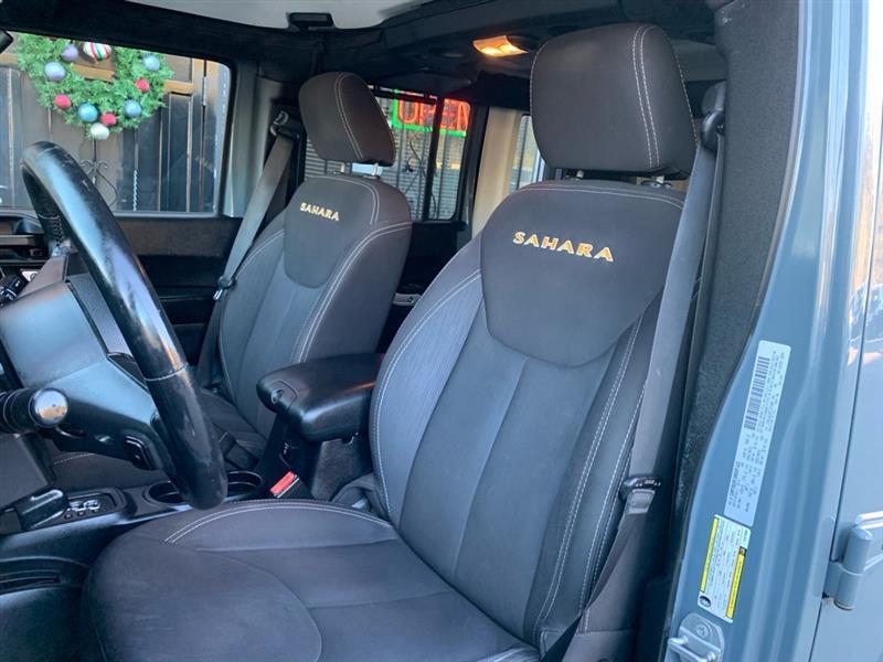 Jeep Wrangler Unlimited Sahara 4WD 2015