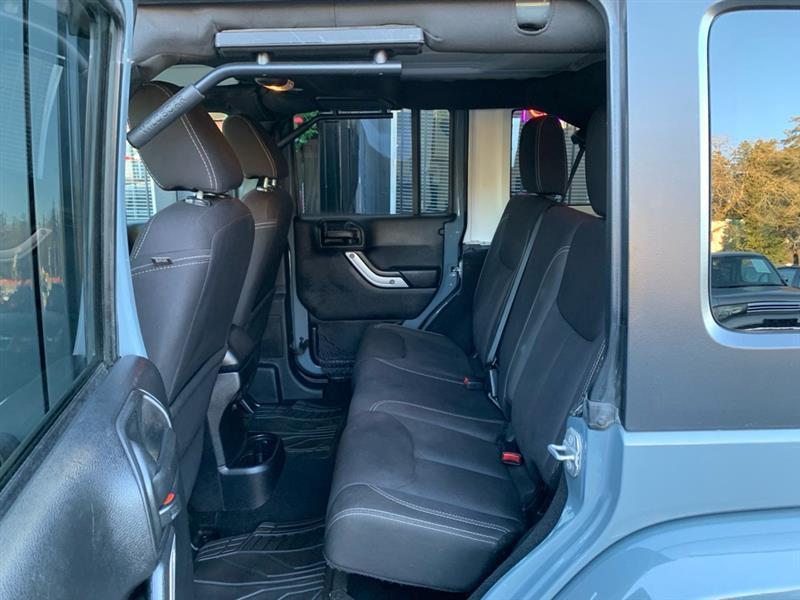 Jeep Wrangler Unlimited Sahara 4WD 2015