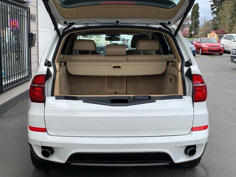 BMW X5 xDrive35i 2011